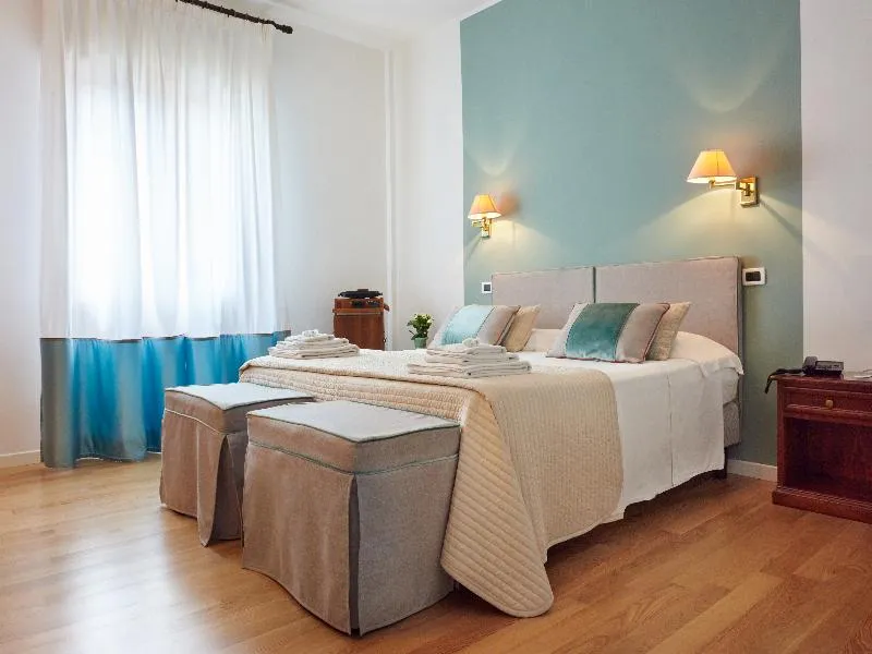 Room, Punta Nord-Est, Palermo