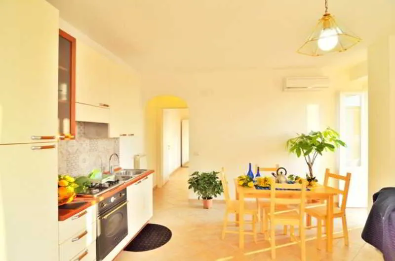 Room, Lemon Flat, Naples