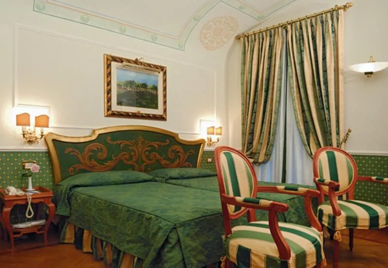 Room, Giulio Cesare, Rome