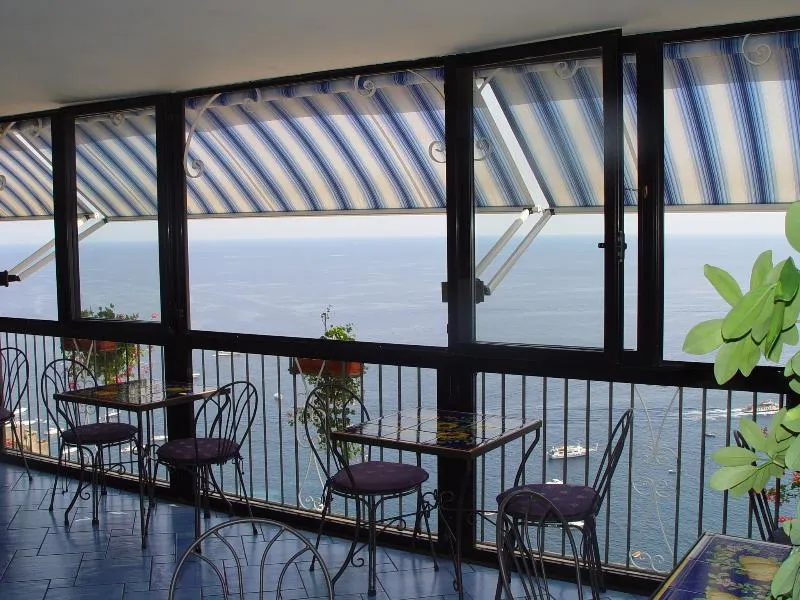 Terrace, Il Gabbiano, Naples