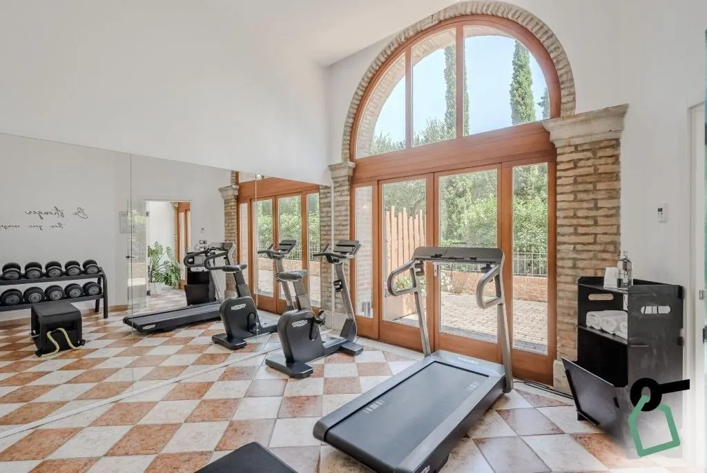 Sports and Entertainment, Hotiday Venezia Cape, Venice