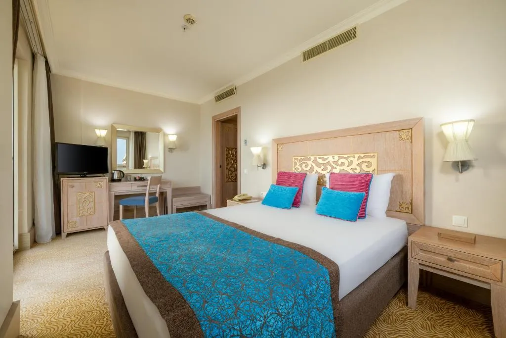 Room, Crystal Family Comfort Collection, Antalya