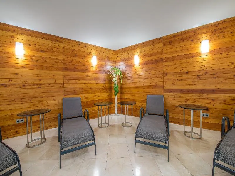 Sports and Entertainment, K+K Hotel Fenix, Prague