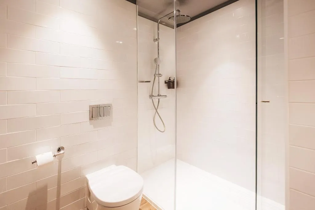 JUNIOR SUITE WITH DOUBLE BED Room, Uma House by Yurbban Trafalgar, Barcelona