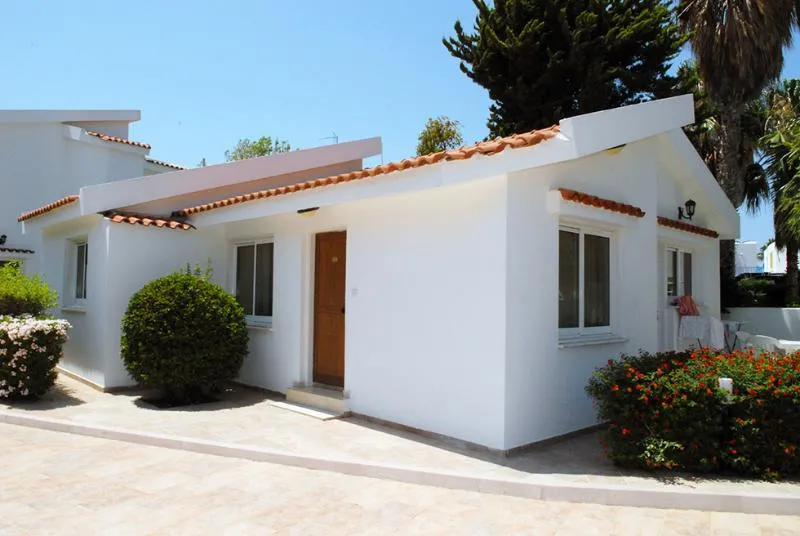 VILLA THREE BEDROOMS Room, Maistrali Hotel  Apts, Cyprus