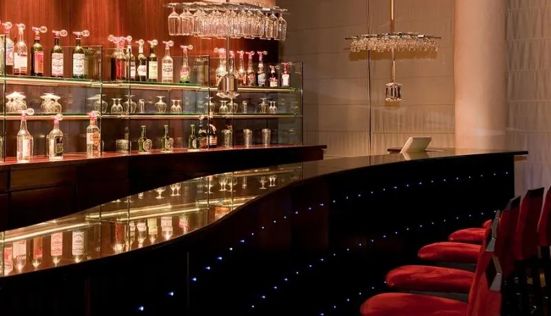 Bar, Sentido Phenicia, Tunisia