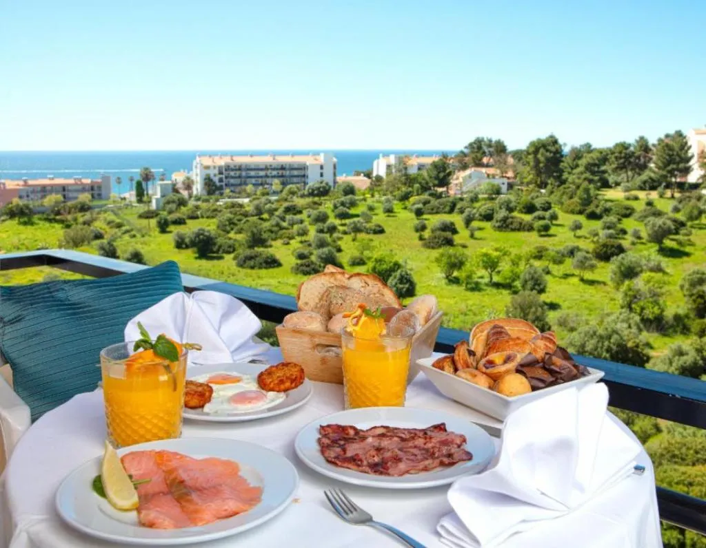 JUNIOR SUITE PARTIAL SEA VIEW Room, Interpass Vauhotel Apartamentos, Algarve