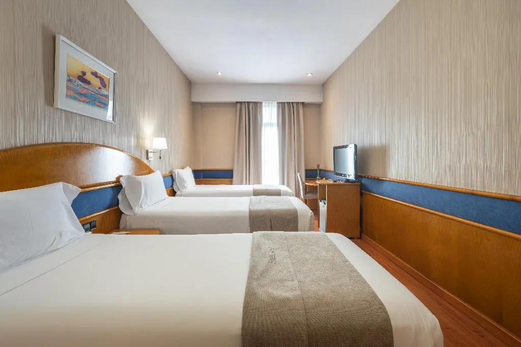 TRIPLE STANDARD Room, Santos Agumar Atocha, Madrid