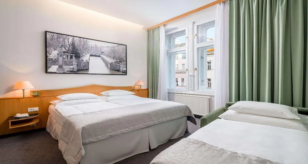 DOUBLE SUPERIOR Room, Best Western Hotel Moran, Prague