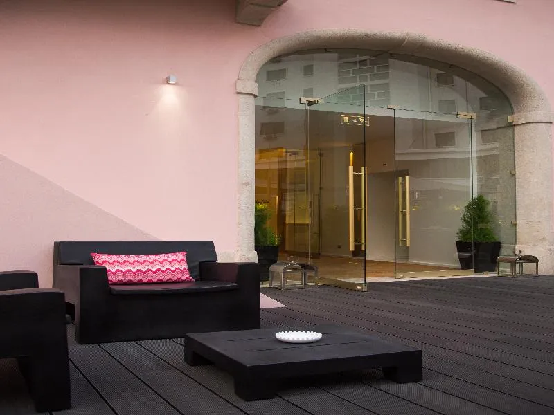 Terrace, Portugal Boutique Hotel, Lisbon