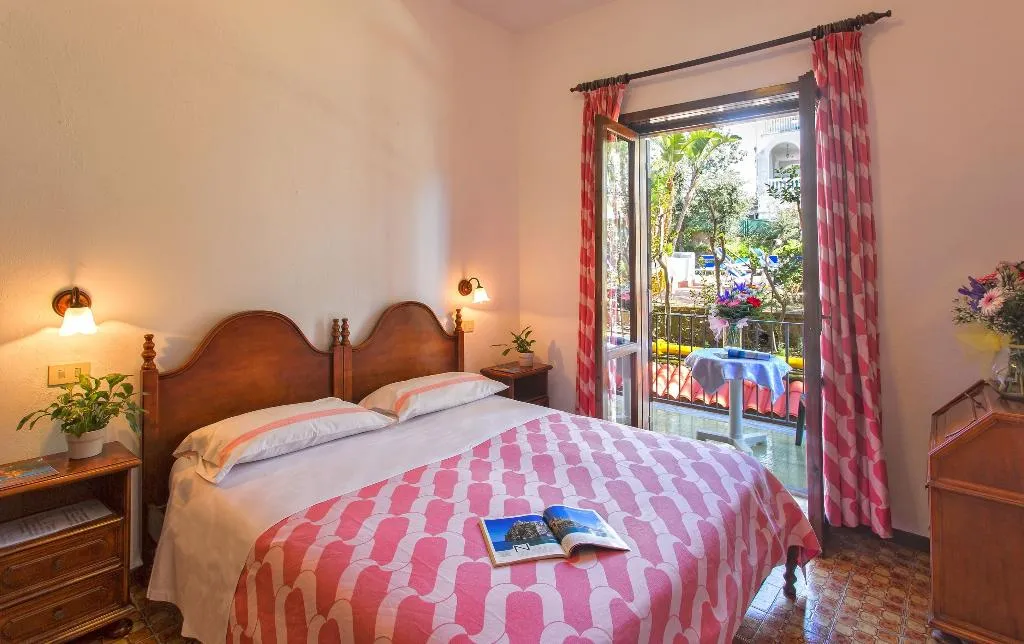 Double or Twin ECONOMY Room, Terme San Valentino, Naples