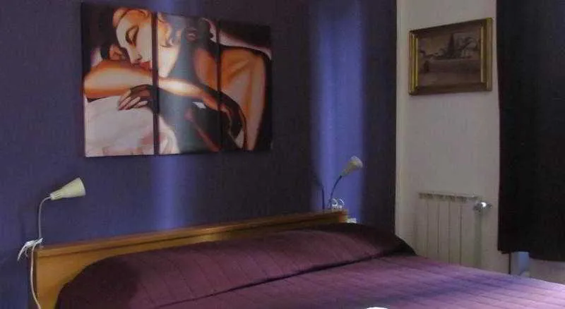 Room, Althea Rooms, Florence