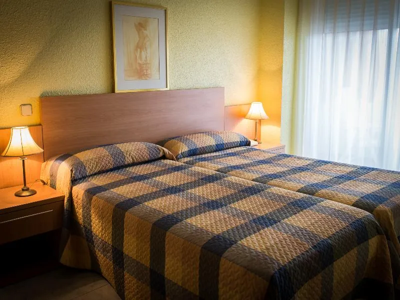 Double or Twin CAPACITY 2 Room, Felipe II, Valencia