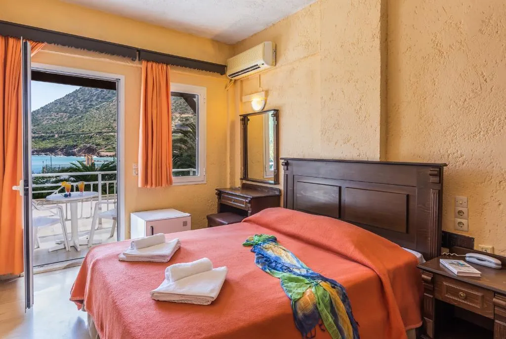 Double or Twin SIDE SEA VIEW Room, Talea Beach, Crete