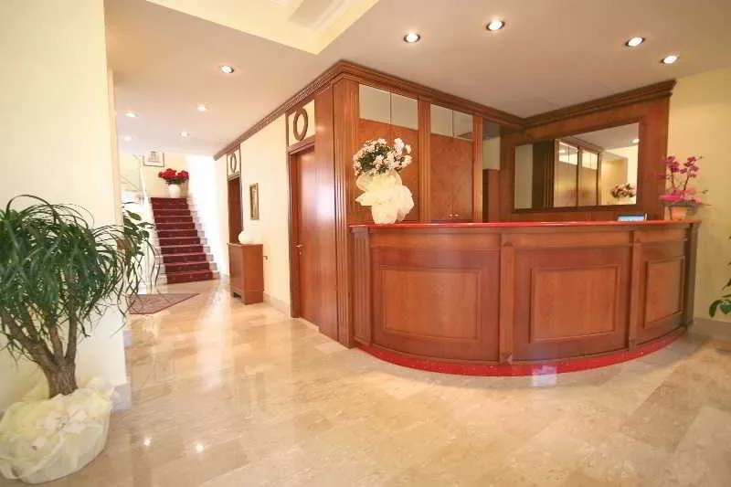 Lobby, Citta 2000, Rome
