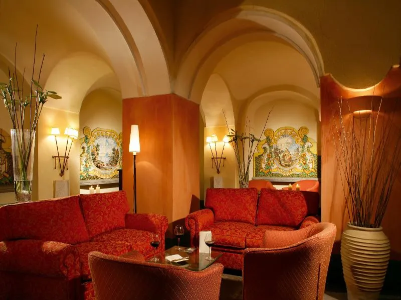 Lobby, San Francesco Al Monte, Naples