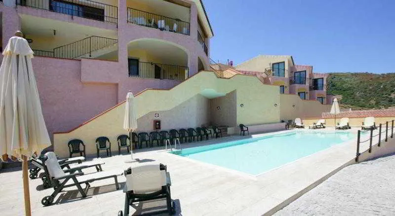 Pool, Il Castello, Olbia