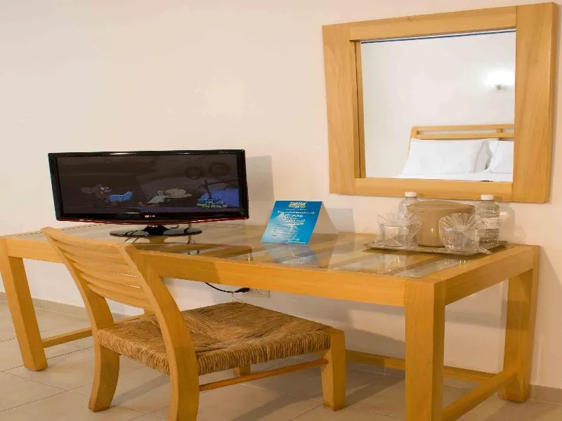 SINGLE STANDARD Room, Sotavento Hotel & Yacht Club Cancun, Cancun Area
