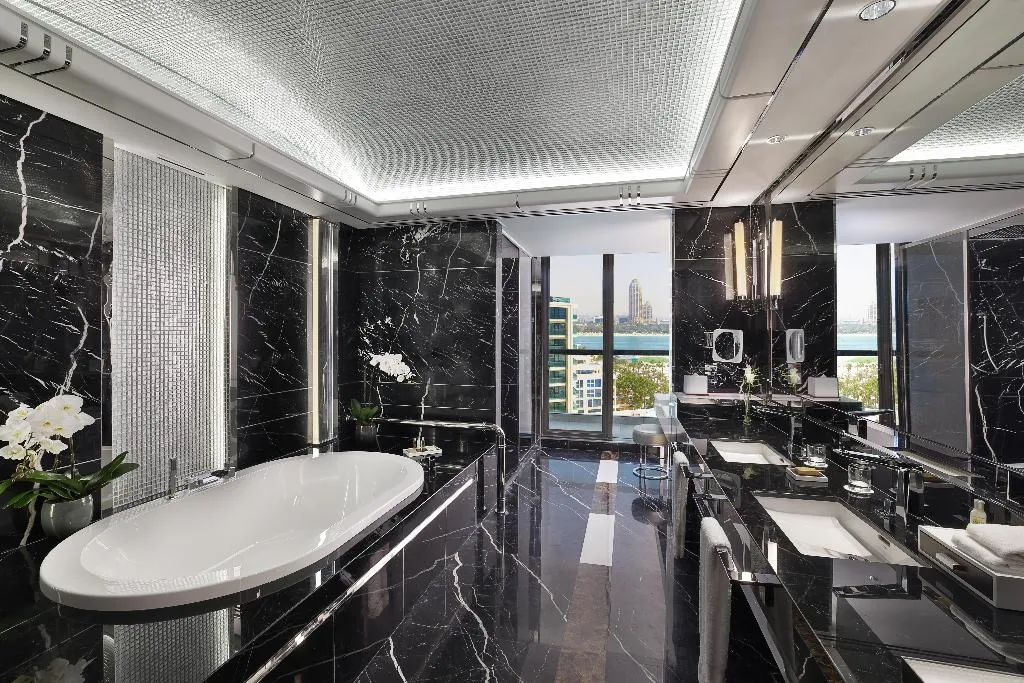 SUITE SEA VIEW Room, Hilton Dubai Palm Jumeirah, Dubai