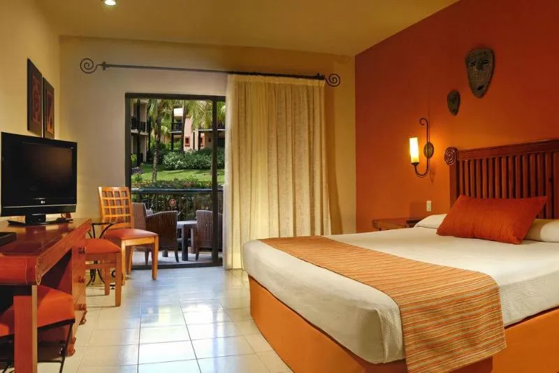 TRIPLE COMFORT Room, Catalonia Yucatan Beach, Cancun Area