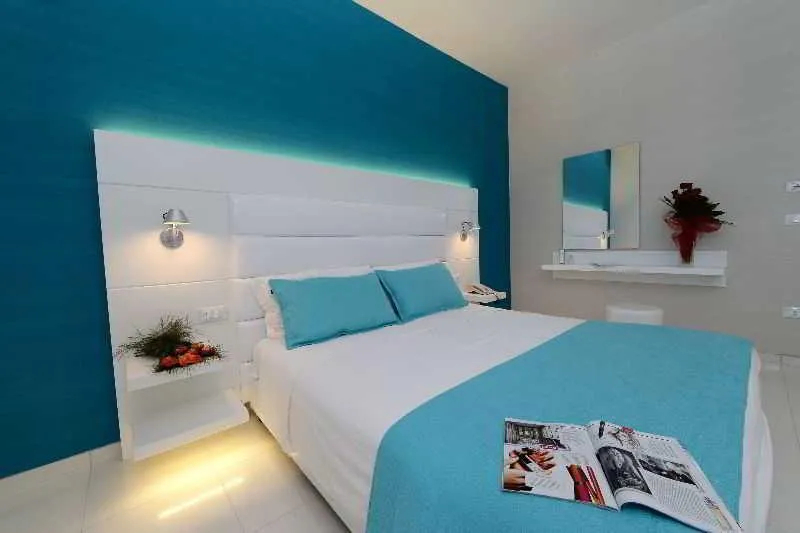 QUADRUPLE STANDARD Room, Giulivo Hotel & Village, Naples