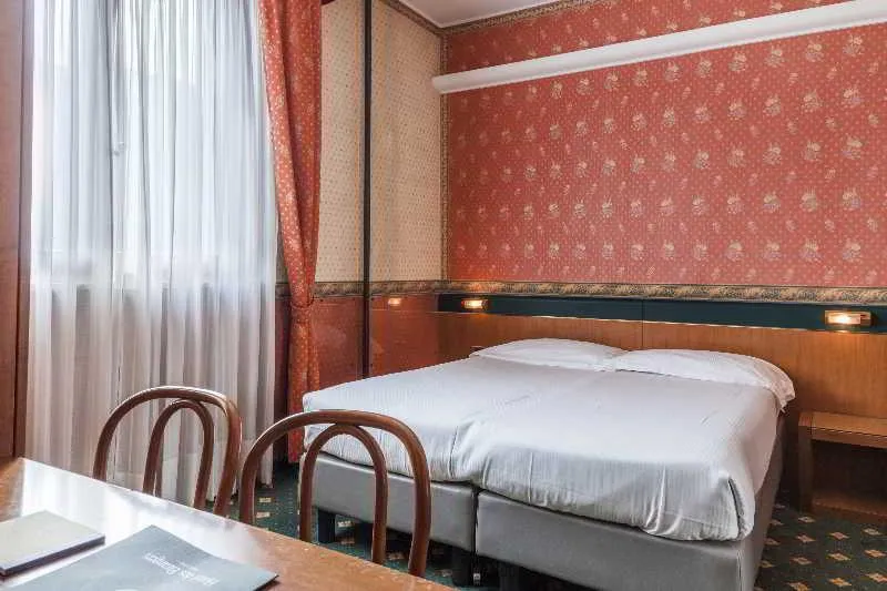 DOUBLE SINGLE USE STANDARD Room, Hotel Des Etrangers, Milan