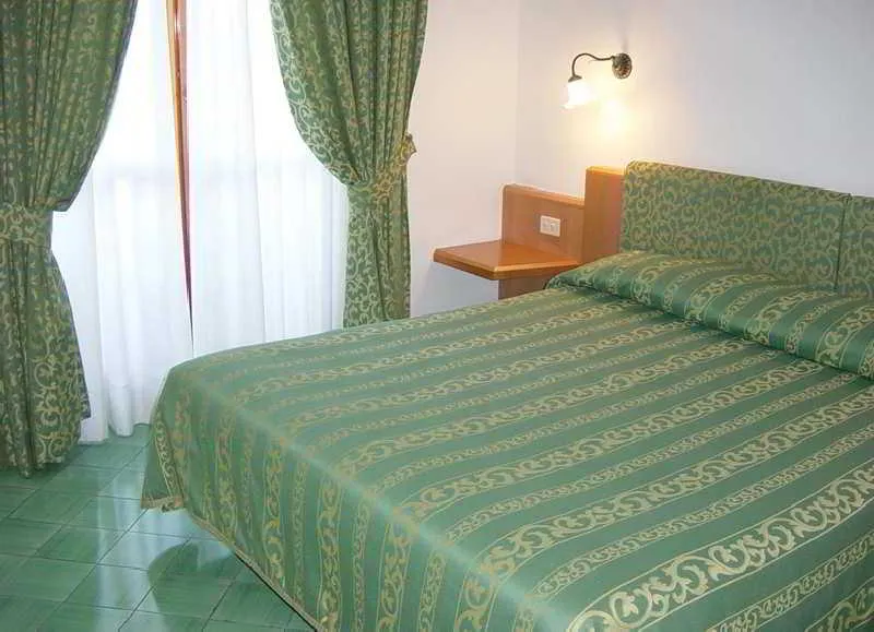 Room, Villa Maria, Naples