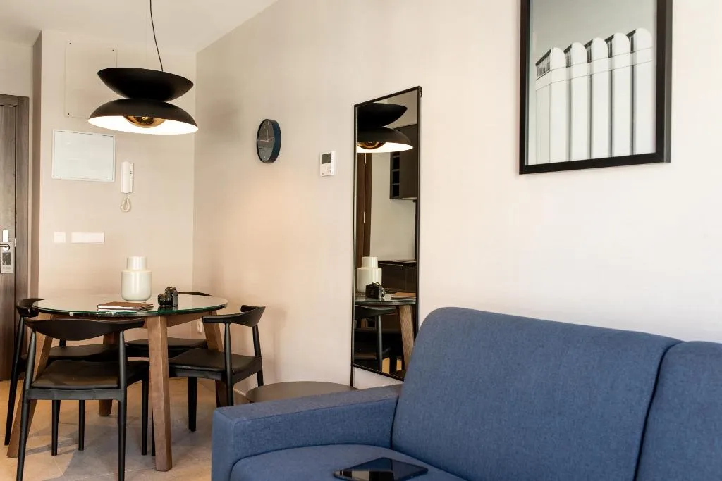APARTMENT CAPACITY 1 Room, Ramirez Flats Valencia, Valencia