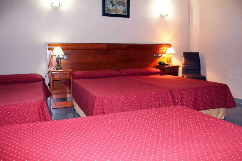 QUADRUPLE STANDARD Room, Valdemoro, Madrid