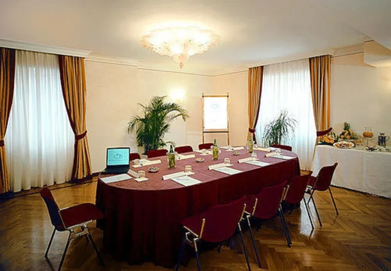 Conferences, Renaissance Naples Mediterraneo, Naples