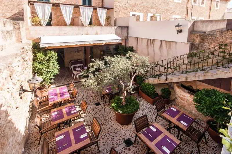 Restaurant, Can Pere, Majorca
