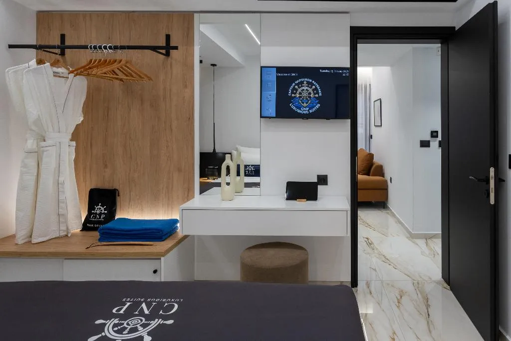 SUITE DELUXE Room, Captain Napoleon Paterakis CNP Luxurious Suites, Crete