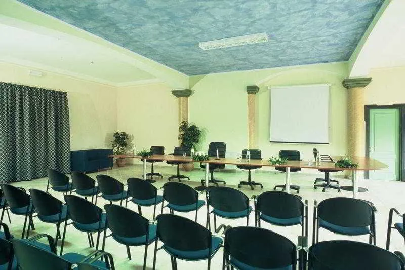 Conferences, Su Lithu, Olbia