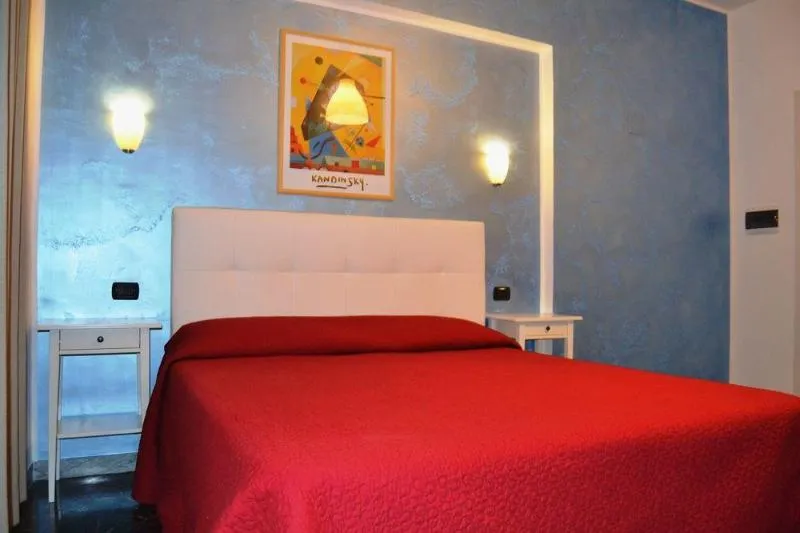 Room, Hotel Diana Pompei, Naples