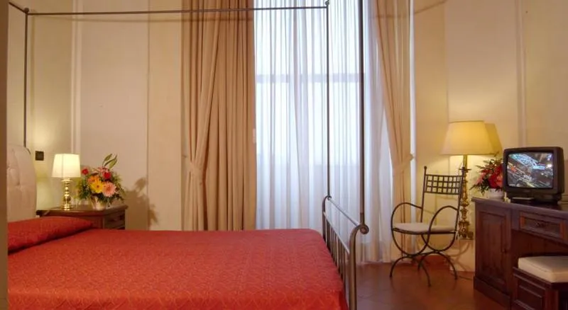 DOUBLE SINGLE USE STANDARD Room, Domus Sessoriana, Naples