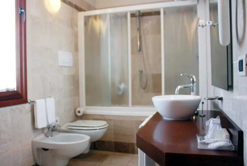 Room, Duca D'Aosta, Venice