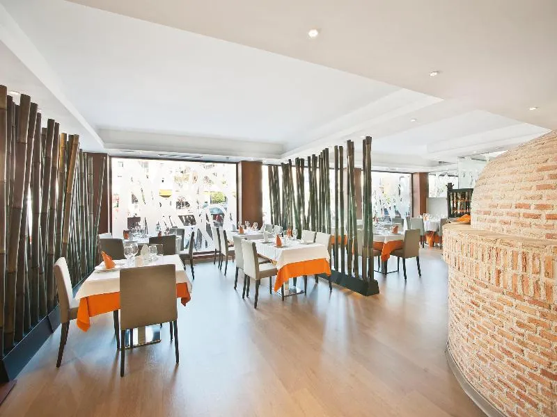 Restaurant, Uve Alcobendas, Madrid