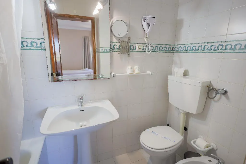 TWIN ECONOMY Room, Portimao Center Hotel by Umbral, Algarve
