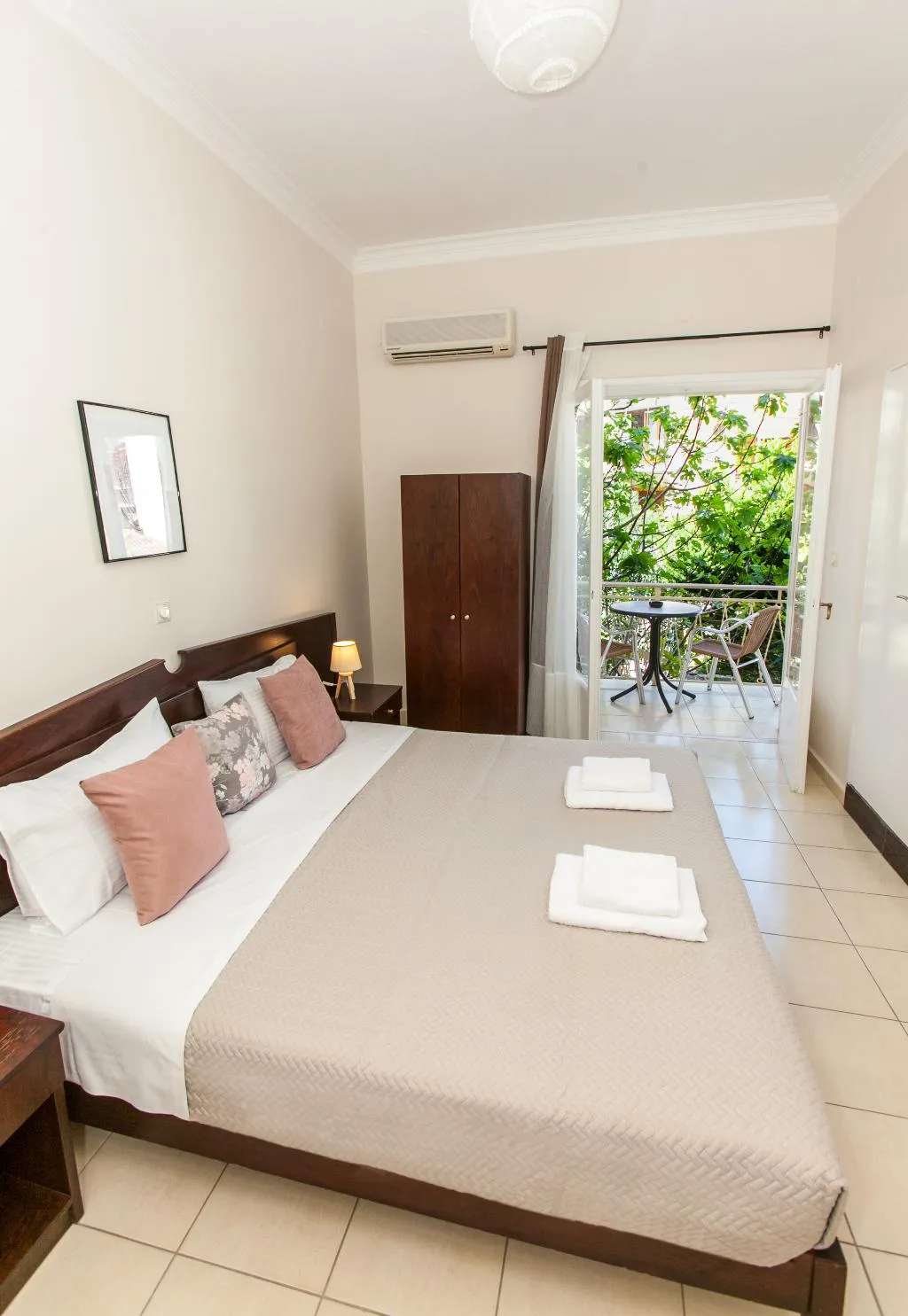 DOUBLE BASIC Room, Hotel Thetis, Athens