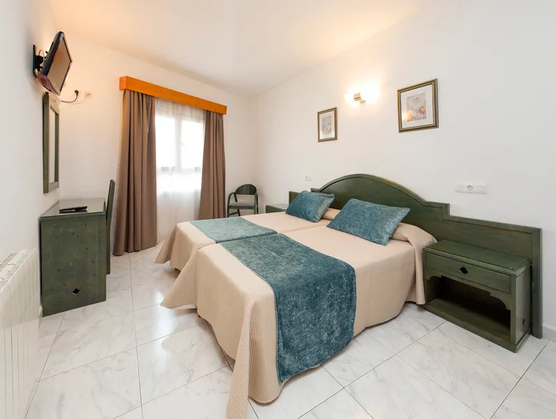 Double or Twin STANDARD Room, Hostal Mari, Ibiza
