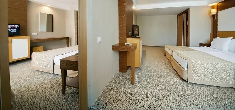 FAMILY ROOM CONNECTING ROOM Room, MC Beach Park Resort Hotel, Antalya