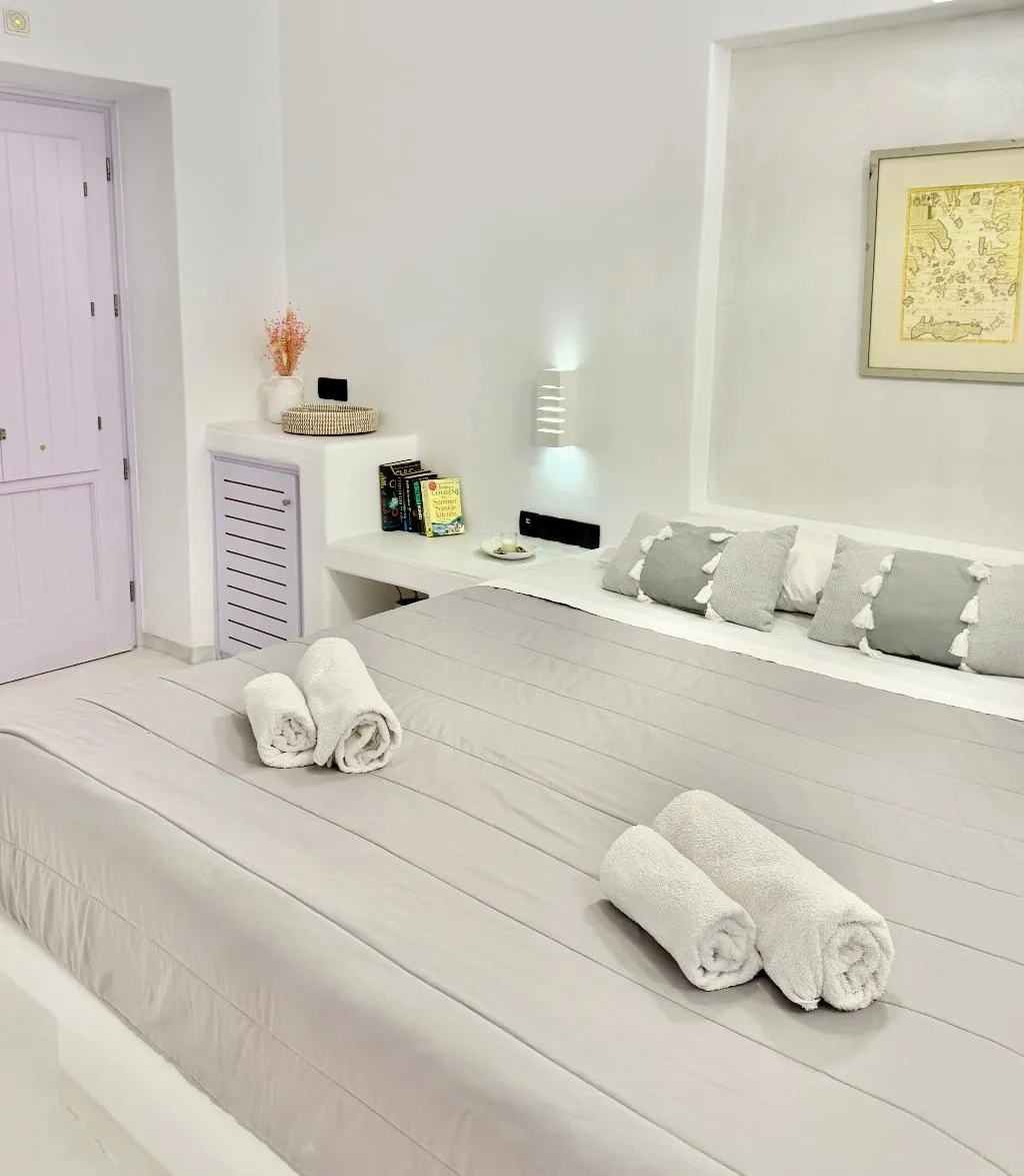 DOUBLE STANDARD Room, Caldera's Bliss Suites, Santorini
