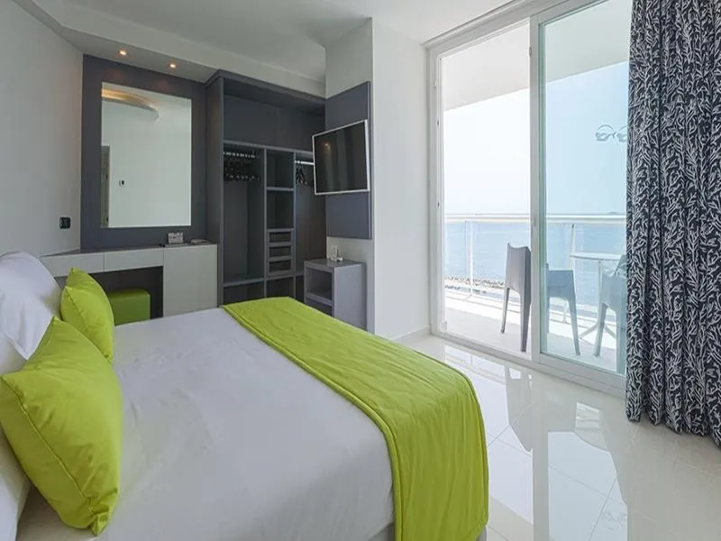 JUNIOR SUITE WITH AIR CONDITIONING Room, Sirenis Hotel Tres Carabelas & SPA, Ibiza