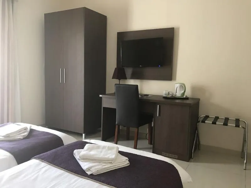 Double or Twin SUPERIOR Room, The Windsor Hotel, Malta