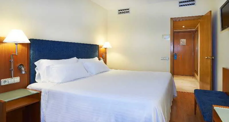DOUBLE SINGLE USE STANDARD Room, Up Rooms Vic, Costa Brava