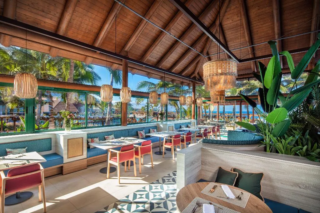 Restaurant, Esencia de La Palma by Princess Adults Only, La Palma