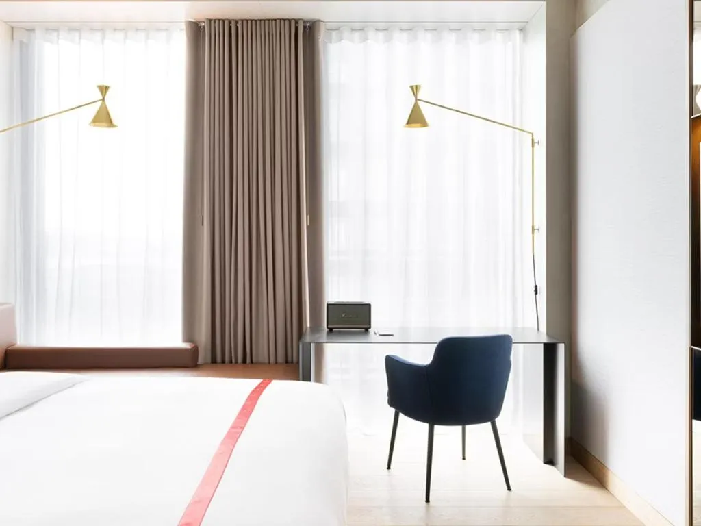 Double or Twin STANDARD Room, Ruby Emma Hotel Amsterdam by IHG, Amsterdam