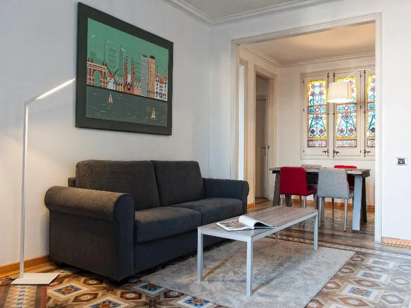 APARTMENT CAPACITY 4 TWO BEDROOMS Room, MH Apartments Tetuan, Barcelona