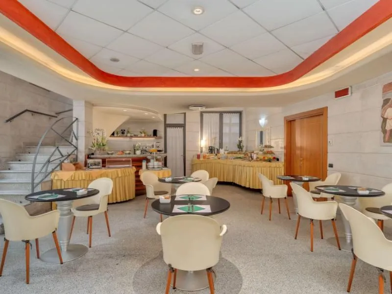Restaurant, B&B Hotel Prestige Ornago, Milan