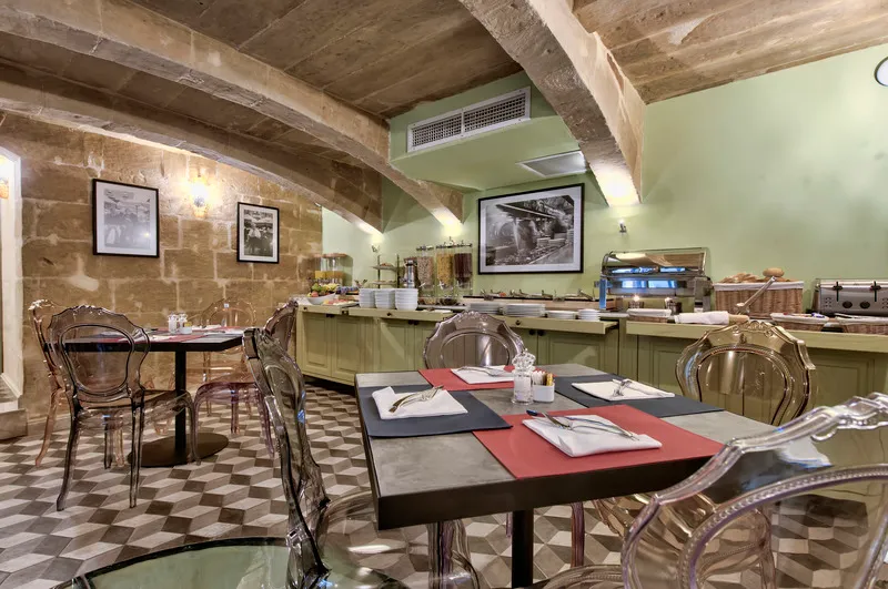 Restaurant, Palazzo Consiglia, Malta